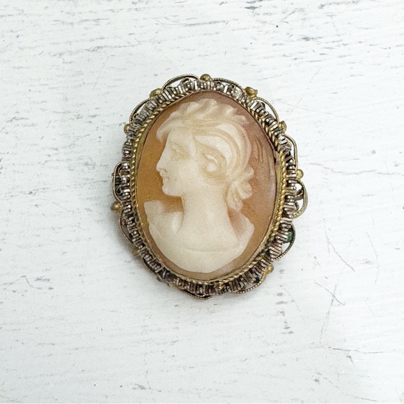 Gold Filled Carved Shell Cameo Ornately Wired Left Facing Brooch Pendant Vintage